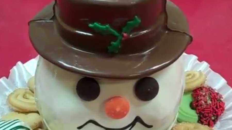 Snowman Cookie Jar Centerpiece