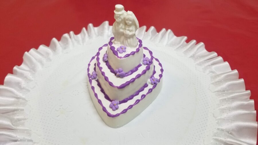 Celebrating Love: Wedding Anniversary Cakes in Gurgaon | by Allthingssweet  | Medium